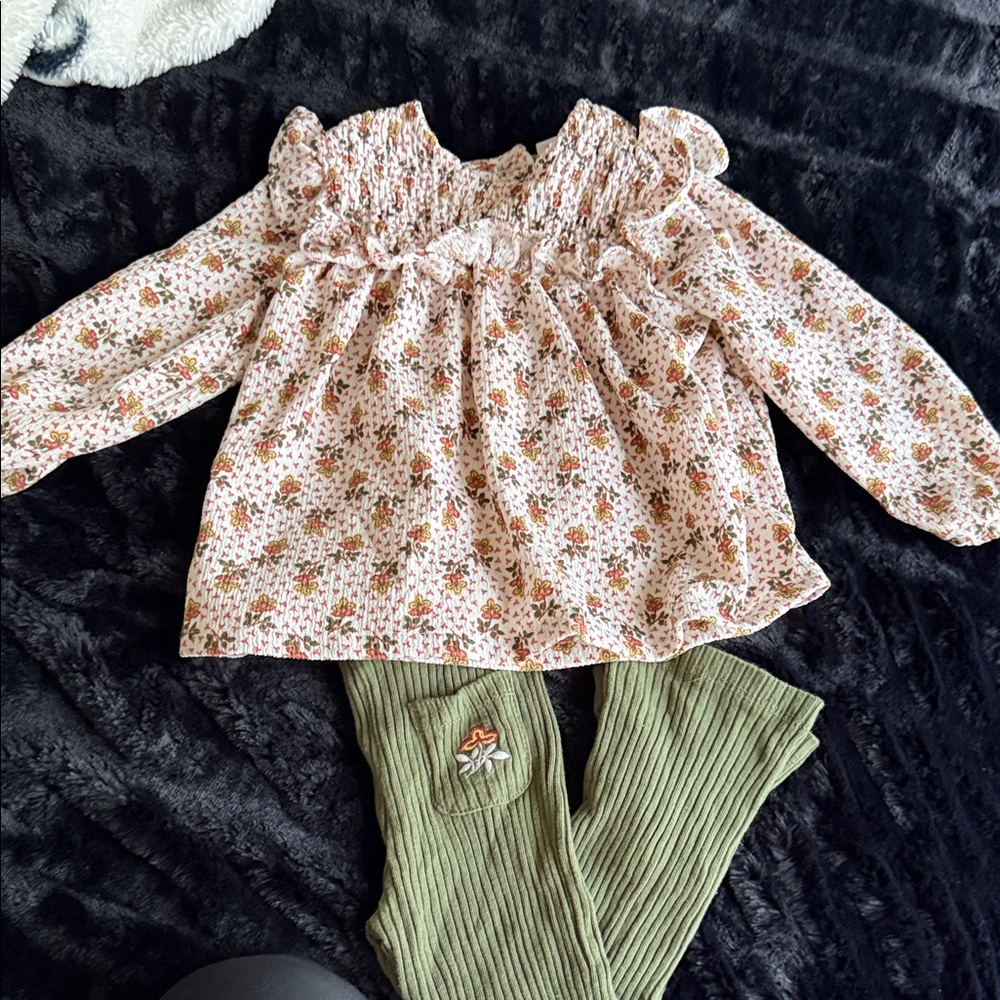 Daisy Fuentes Floral Top and Green Pants Set